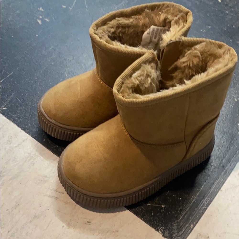 Cat & Jack Boots